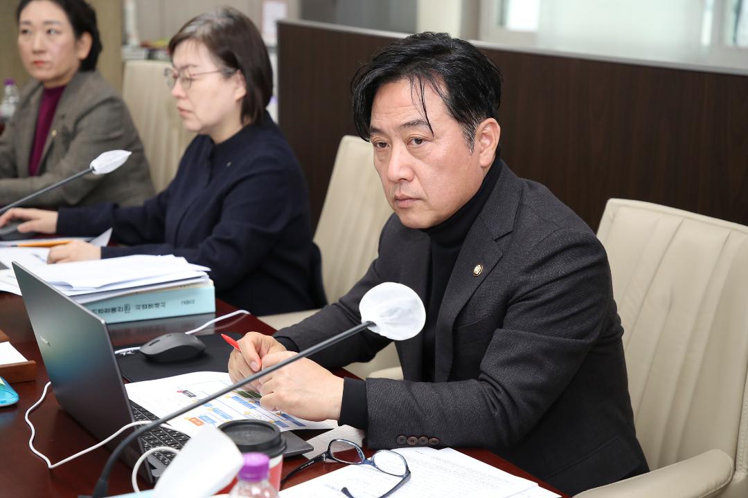 '20250318_[9대]제292회 고양특례시의회 임시회_기획행정위원회' 게시글의 사진(19) '이철조 (2).jpg'