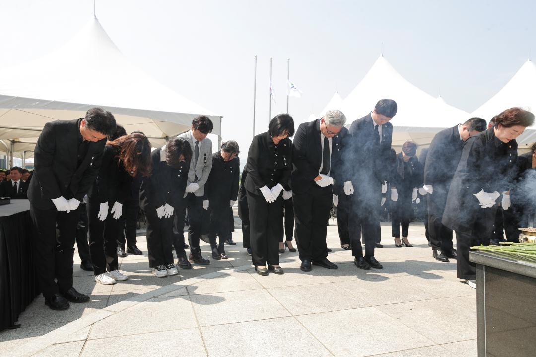 '20240606_[9대]제69회 현충일 추념식' 게시글의 사진(22) '20240606_[9대]제69회 현충일 추념식_084.jpg'