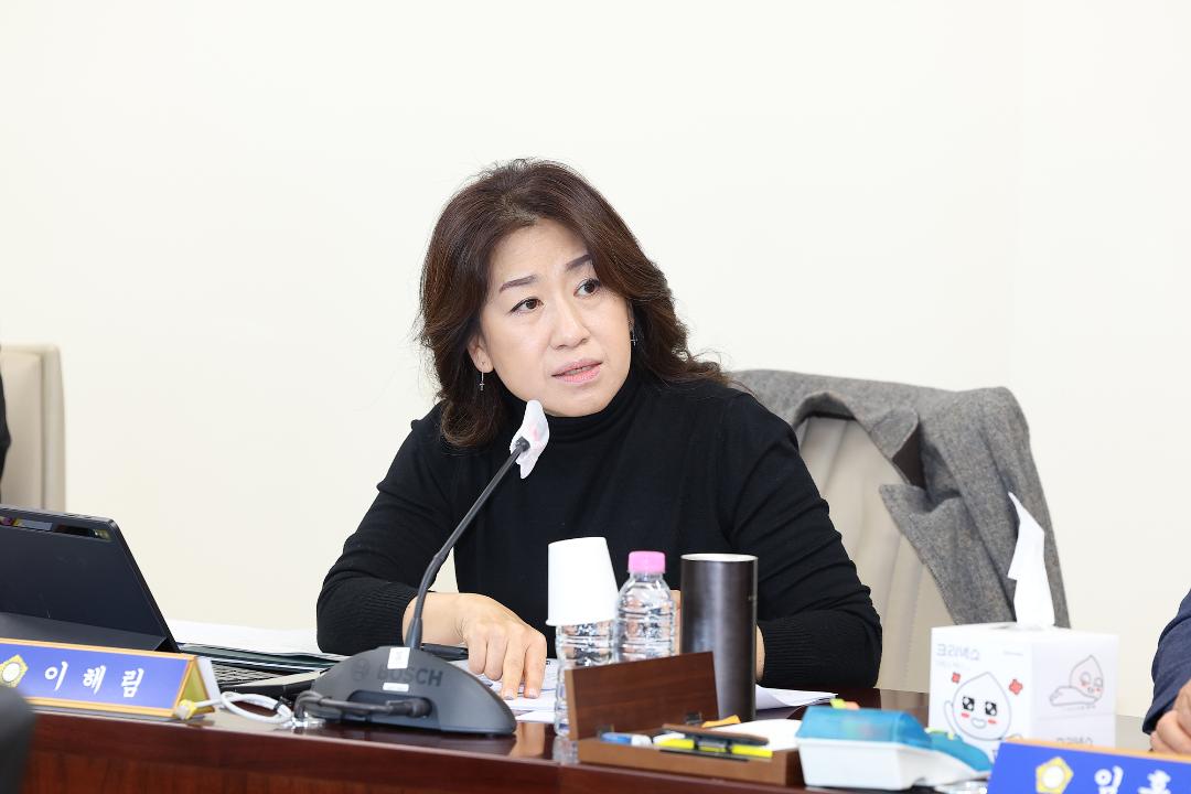 '20230208_[9대]제271회 고양특례시의회 임시회_건설교통위원회' 게시글의 사진(15) '20230208_[9대]제271회 고양특례시의회 임시회_건설교통위원회_019.jpg'