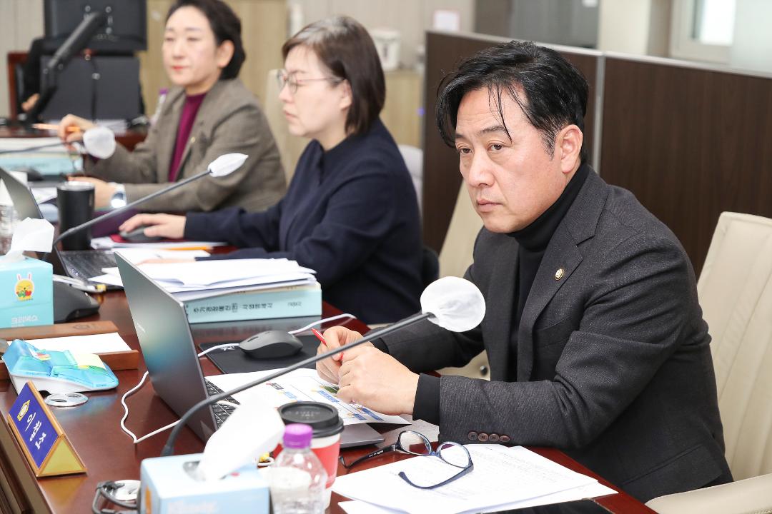 '20250318_[9대]제292회 고양특례시의회 임시회_기획행정위원회' 게시글의 사진(18) '이철조 (1).jpg'