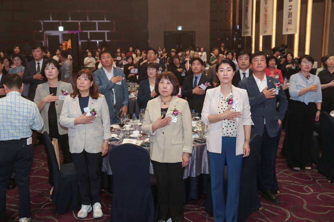 '20240711_[9대]제3회 여성경제인대회 및 창립10주년 기념식' 게시글의 사진(11) '20240711_[9대]제3회 여성경제인대회 및 창립10주년 기념식_014.jpg'
