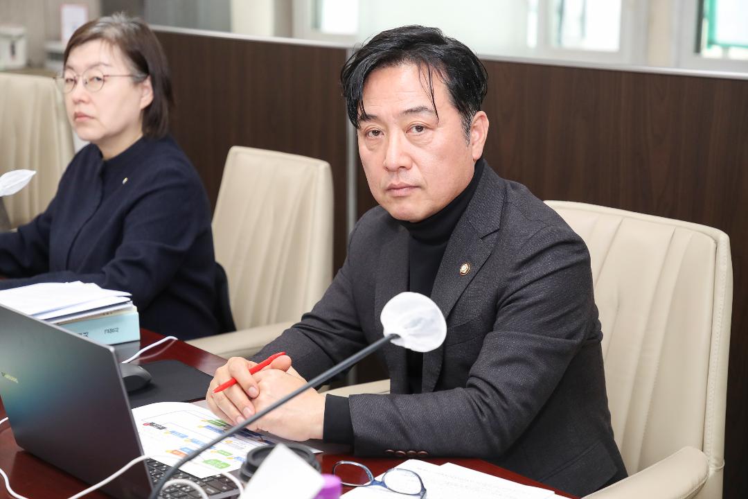 '20250318_[9대]제292회 고양특례시의회 임시회_기획행정위원회' 게시글의 사진(20) '이철조 (3).jpg'