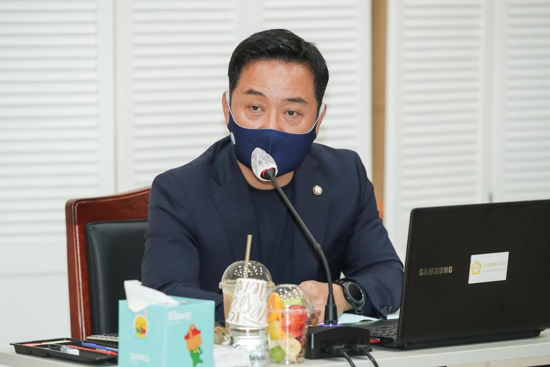 '20221013_[9대]제267회 고양특례시의회 제1차 정례회_행정사무감사_환경경제위원회_일산서구청' 게시글의 사진(16) '이철조 1.jpg'