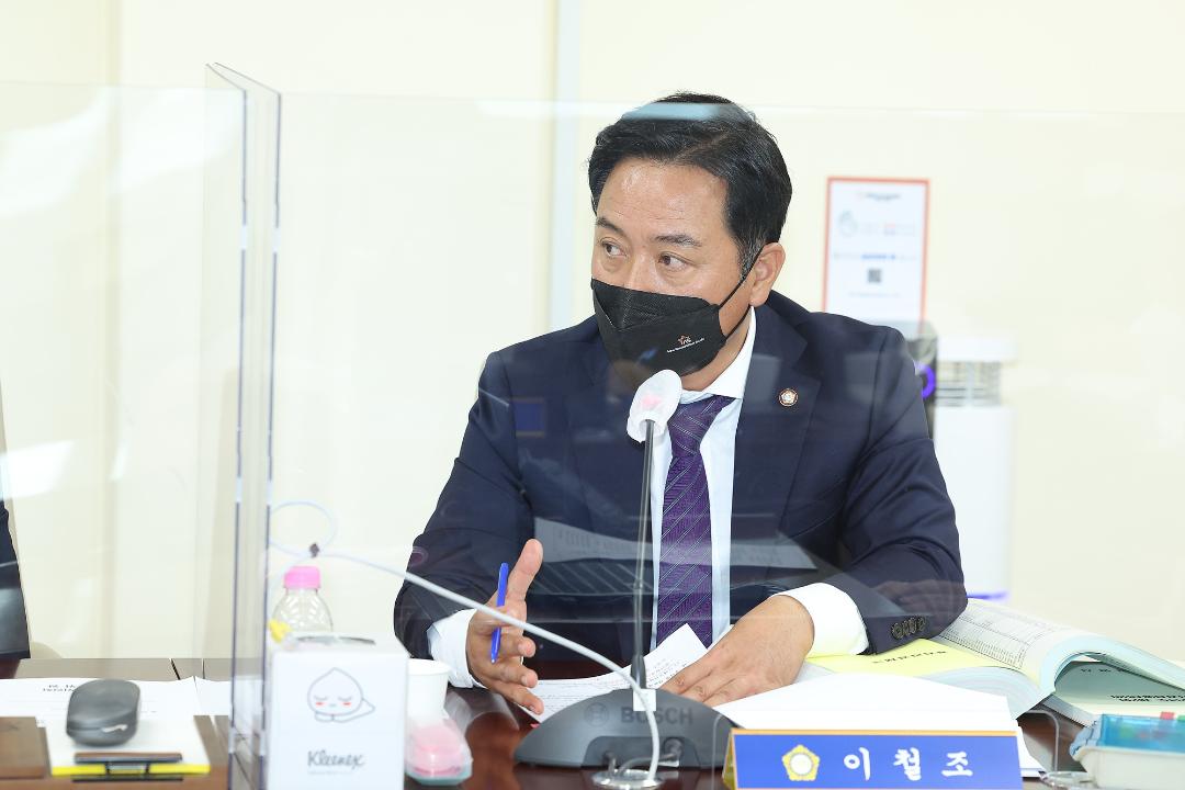 '20220825_[9대]제266회 고양특례시의회 임시회_환경경제위원회' 게시글의 사진(17) '이철조 1.jpg'
