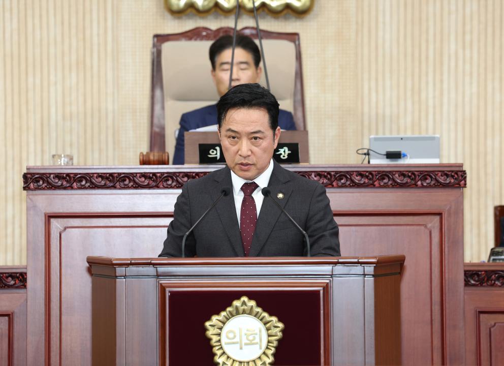 '20250317_[9대]제292회 고양특례시의회 임시회 제2차 본회의' 게시글의 사진(22) '이철조 (2).jpg'