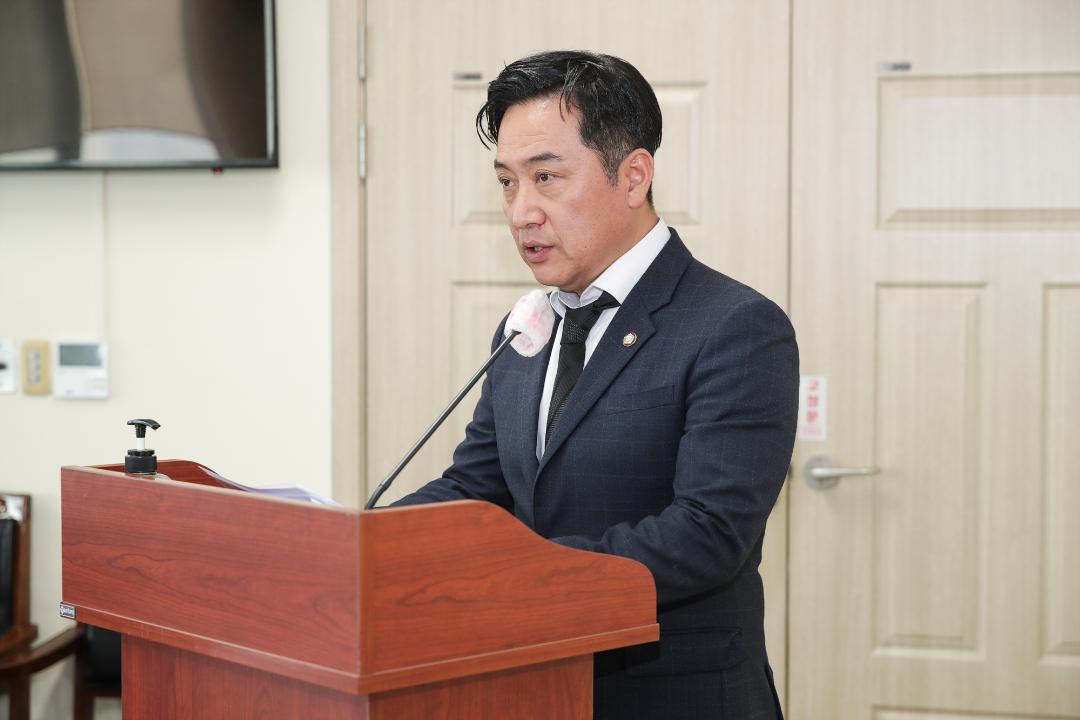 '20230207_[9대]2023년 제1회 고양시의회 의원연구단체 지원 심의위원회' 게시글의 사진(34) '20230207_[9대]2023년 제1회 고양시의회 의원연구단체 지원 심의위원회_041.jpg'