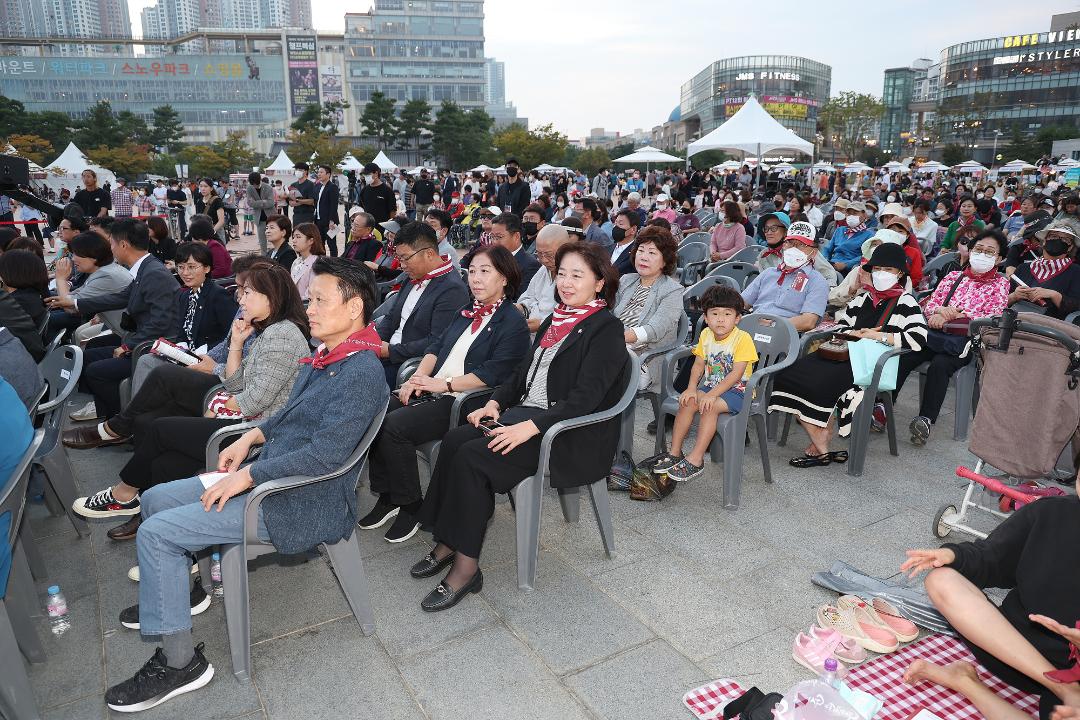 '20221001_[9대]2022년 고양특례시민의 날' 게시글의 사진(56) '김해련 이해림 김학영 장예선 천승아 원종범 공소자 신인선.jpg'