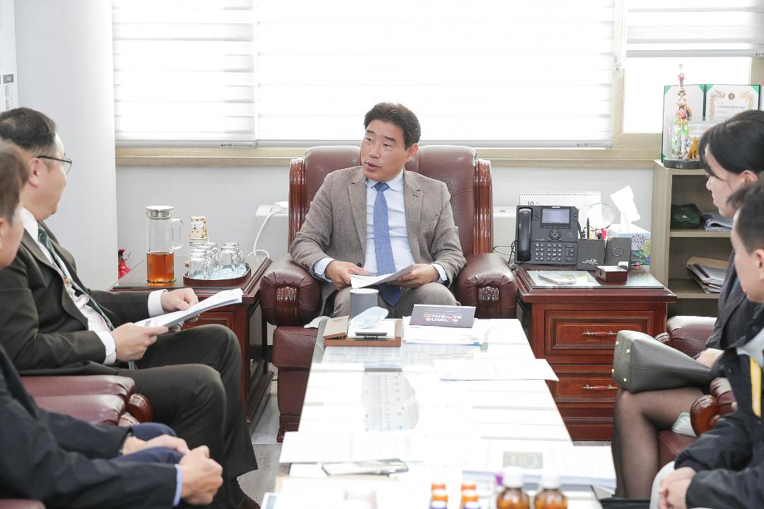 '김운남 고양특례시의회 의장, 고양산업진흥원과 공공형 창업기획자 관련 간담회 진행' 게시글의 사진(1) '고양산업진흥원 간담회'